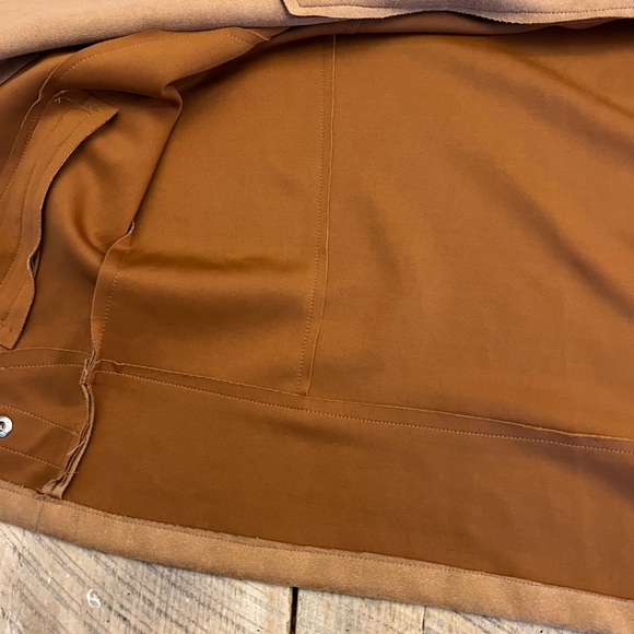 Stylish Tan Women's Leather Jacket - Picture 9 of 9